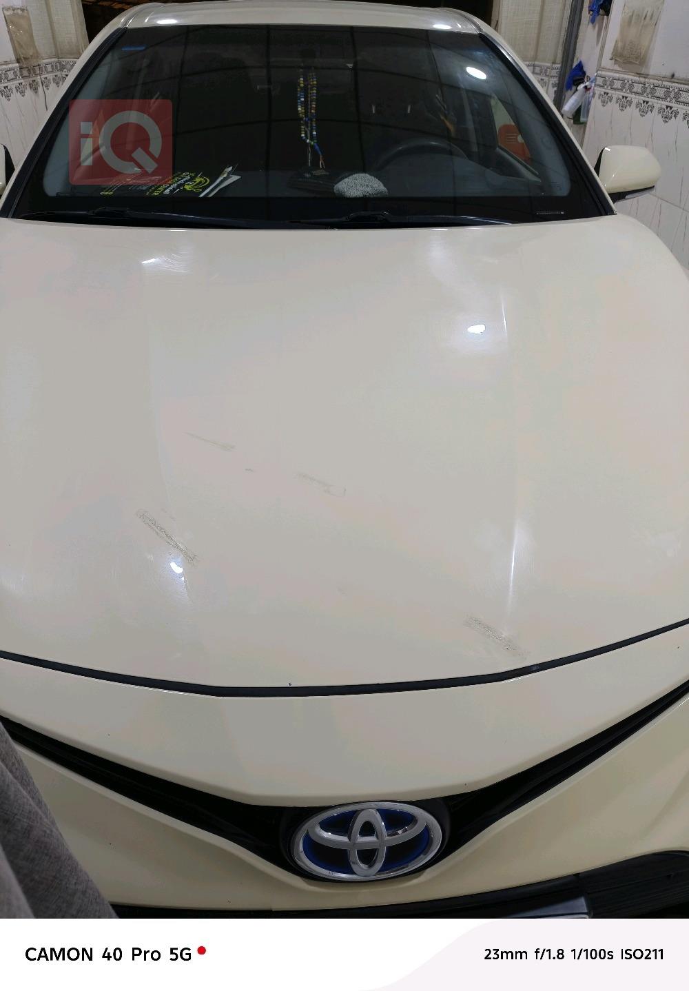 تۆیۆتا کامری